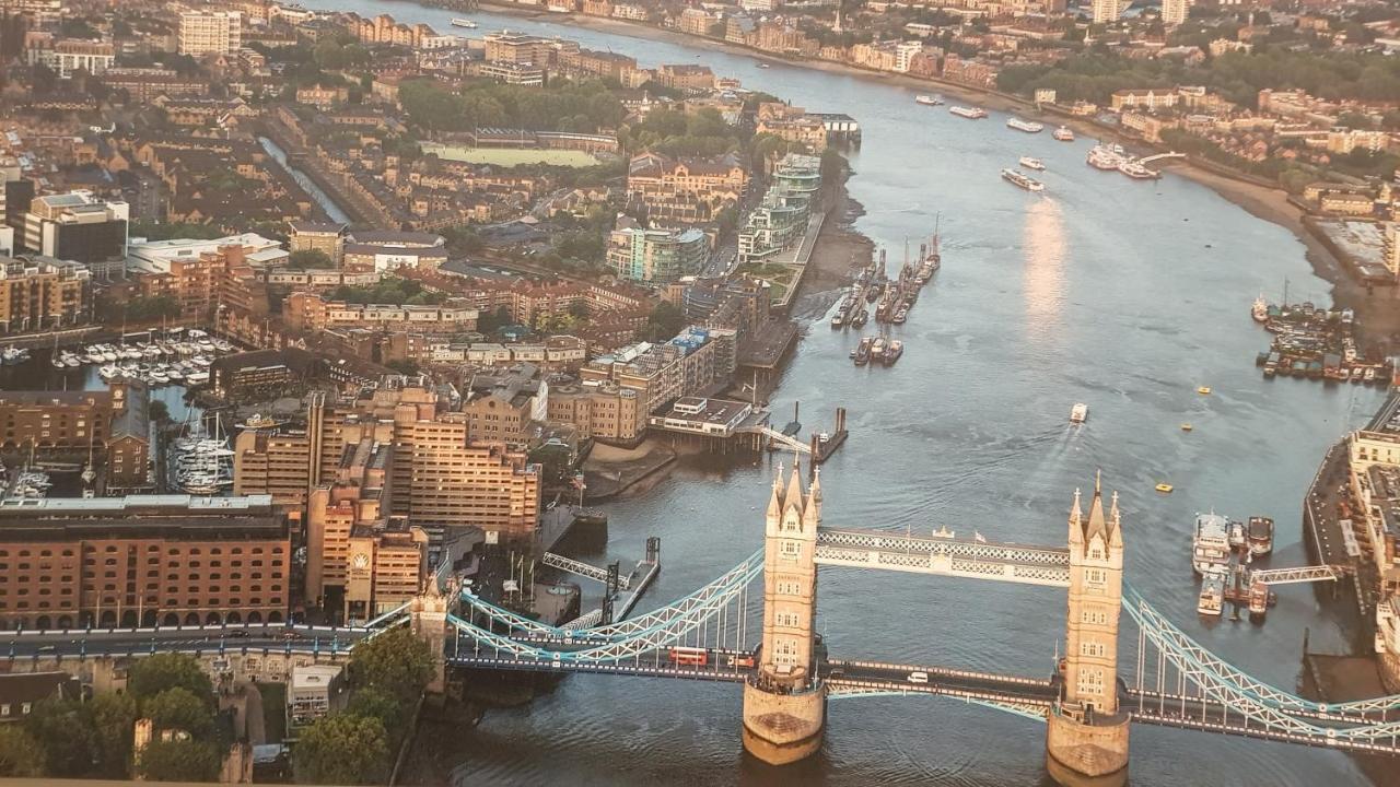 Stunning Massive Bedroom +Direct Thames River View لندن المظهر الخارجي الصورة
