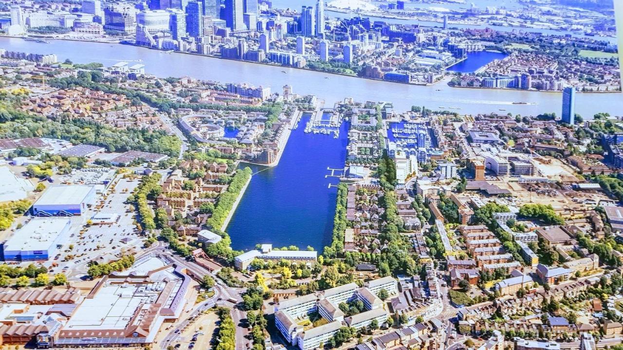 Stunning Massive Bedroom +Direct Thames River View لندن المظهر الخارجي الصورة