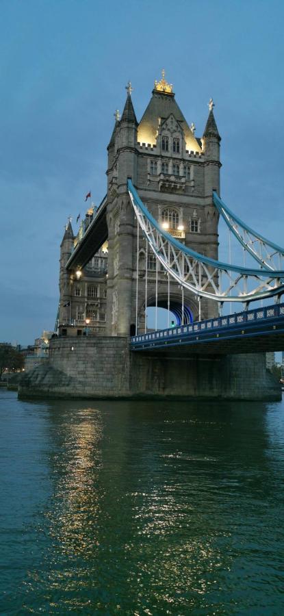 Stunning Massive Bedroom +Direct Thames River View لندن المظهر الخارجي الصورة