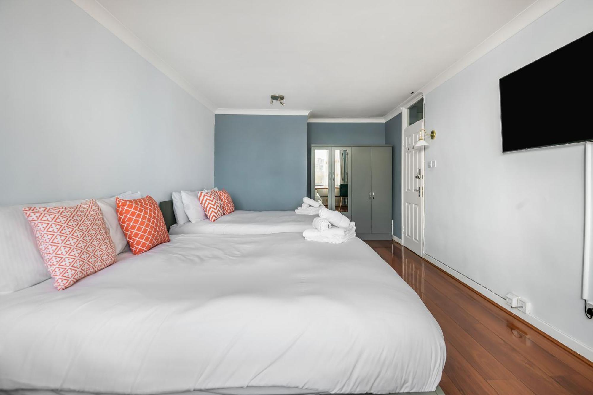 Stunning Massive Bedroom +Direct Thames River View لندن المظهر الخارجي الصورة