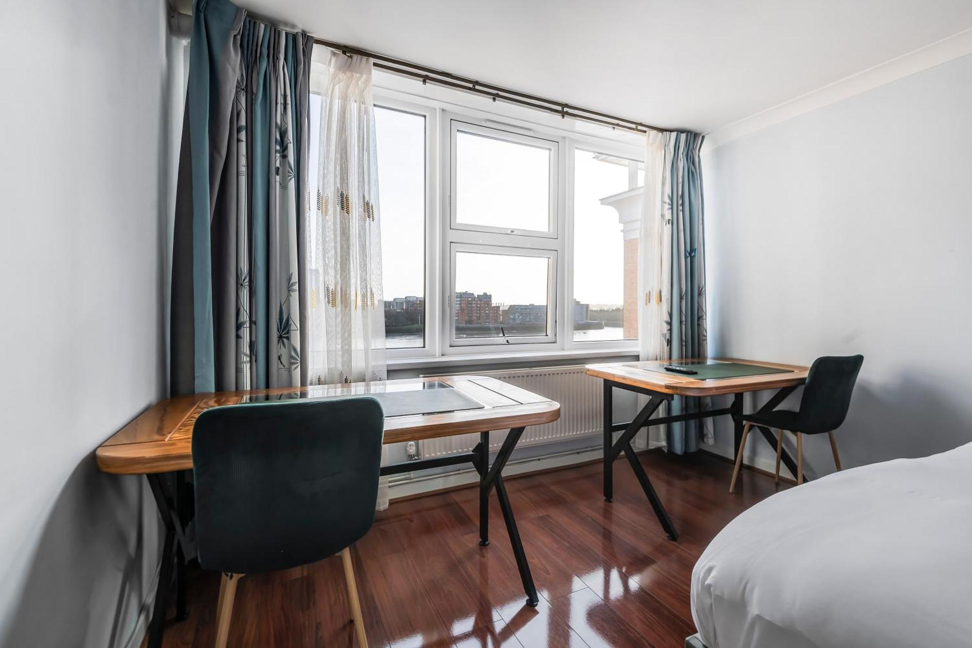 Stunning Massive Bedroom +Direct Thames River View لندن المظهر الخارجي الصورة